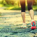 Camminare per 10.000 passi non è necessario: gli scienziati hanno